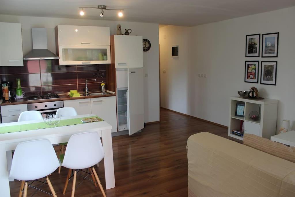 Modern Apartment In Пореч Экстерьер фото